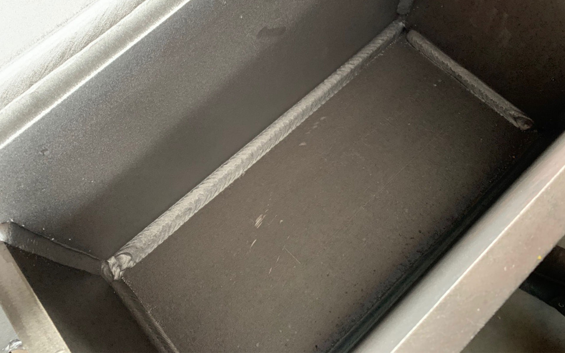 Робтизированные сварочные комплексы ООО 'МАШХИМПРОМ'